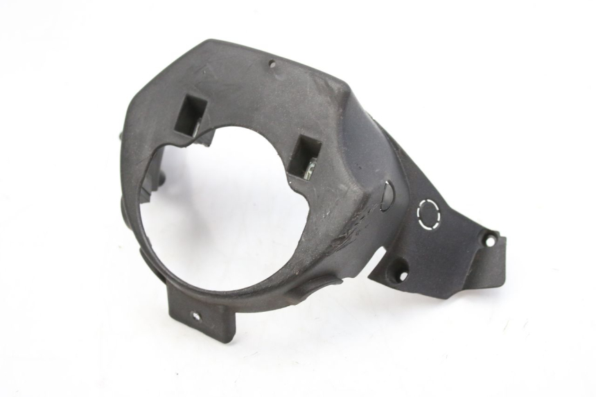 photo de CUBIERTA DE MANILLAR TRASERO APRILIA SR R 2T LC 50 (2018 - 2021) - Detalle de la pieza