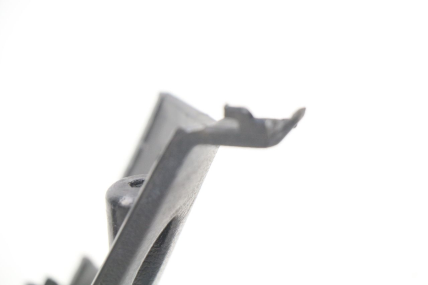 photo de TAPA MANILLAR DELANTERO RAZZO STEED 125 (2012 - 2018) - Estado de la superficie y material