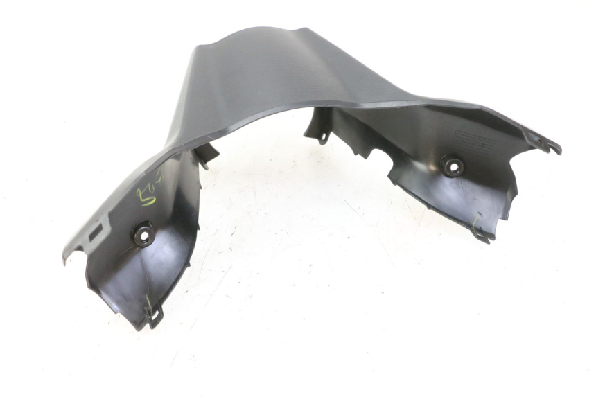 photo de TAPA MANILLAR DELANTERO SUZUKI BURGMAN 125 (2018 - 2021) - Primer plano técnico