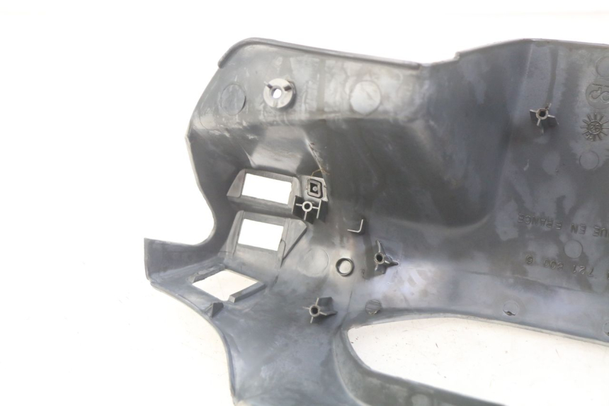 photo de CUBIERTA DE MANILLAR TRASERO PEUGEOT SV 125 (1991 - 1994) - Zoom estado de uso