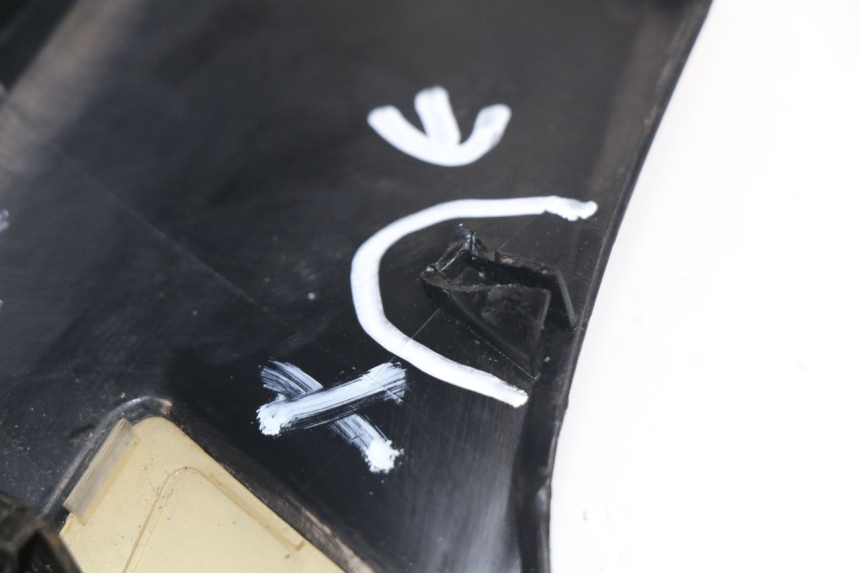 photo de TAPA MANILLAR DELANTERO PEUGEOT SV 80 (1993 - 1997) - Primer plano técnico