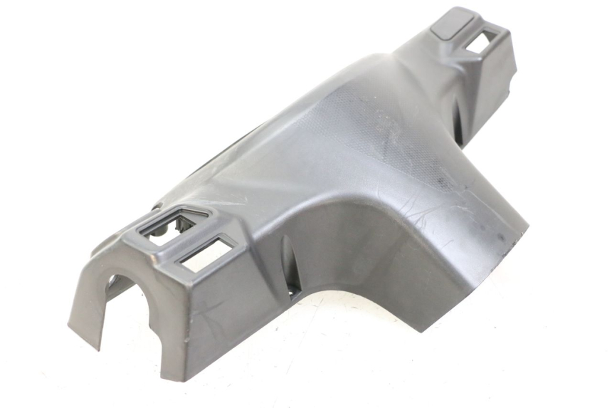 photo de CUBIERTA DE MANILLAR TRASERO SYM ORBIT III 3 4T 50 (2018 - 2021) - Primer plano técnico