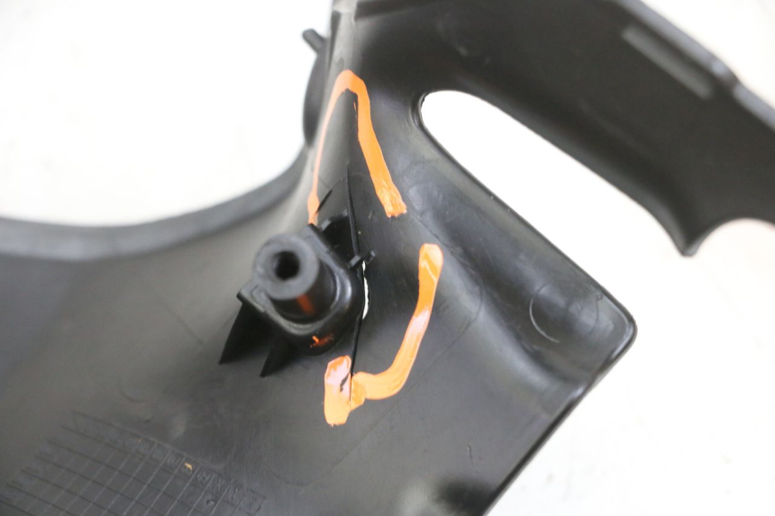 photo de TAPA MANILLAR DELANTERO YAMAHA TRICITY 300 (2020 - 2024) - Estado de la superficie y material