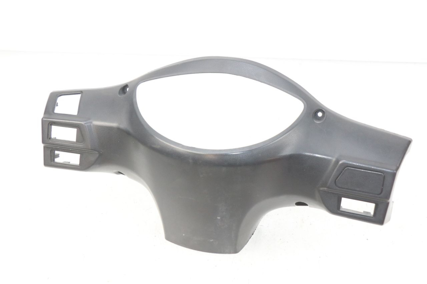 photo de CUBIERTA DE MANILLAR TRASERO PEUGEOT TWEET 4T 50 (2018 - 2022) - Primer plano técnico