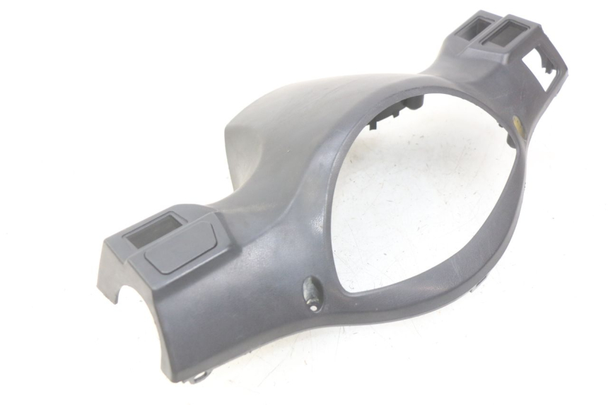 photo de CUBIERTA DEL MANILLAR TRASERO PEUGEOT TWEET 4T 50 (2010 - 2014) - Primer plano técnico