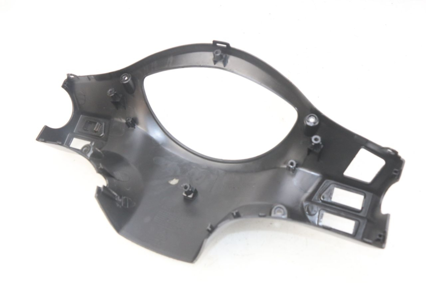 photo de TAPA MANILLAR DELANTERO PEUGEOT TWEET ACTIVE 4T 50 (2018 - 2022) - Zoom estado de uso