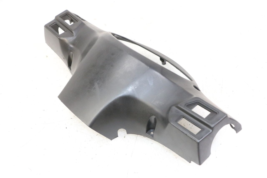 photo de TAPA MANILLAR DELANTERO PEUGEOT TWEET PRO CARGO 50 (2018 - 2022) - Detalle de la pieza