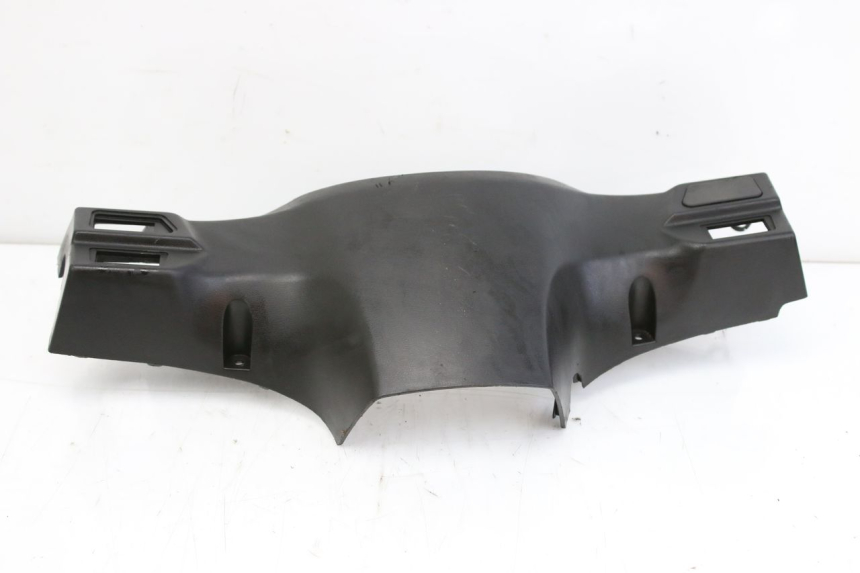 photo de CUBIERTA DE MANILLAR TRASERO PEUGEOT TWEET 125 (2010 - 2017) - Zoom estado de uso