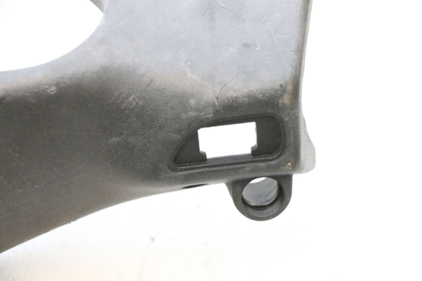 photo de TAPA MANILLAR DELANTERO PIAGGIO TYPHOON 50 (2000 - 2009) - Características distintivas