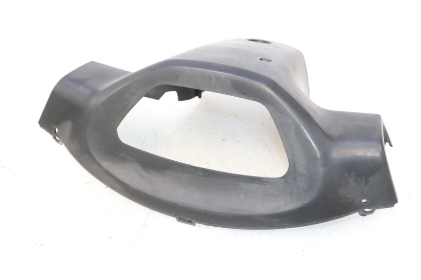 photo de CUBIERTA DE MANILLAR TRASERO PEUGEOT V-CLIC VCLIC 50 (2007 - 2013) - Vista principal
