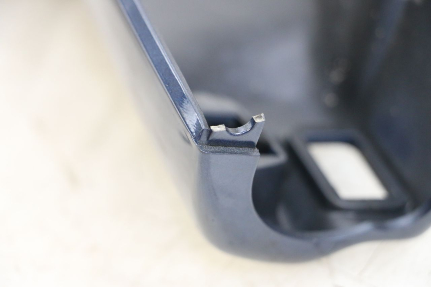 photo de TAPA MANILLAR DELANTERO PIAGGIO VESPA LX 125 (2005 - 2010) - Detalle de la pieza