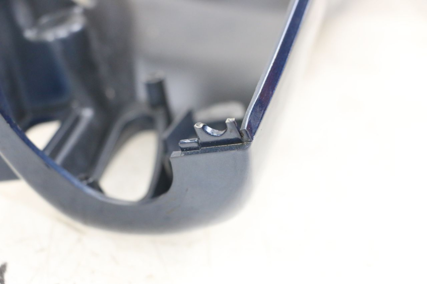 photo de TAPA MANILLAR DELANTERO PIAGGIO VESPA LX 125 (2005 - 2010) - Zoom estado de uso