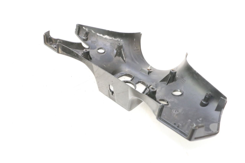 photo de TAPA MANILLAR DELANTERO PIAGGIO VESPA PK FL 2T 50 (1990 - 1996) - Primer plano técnico