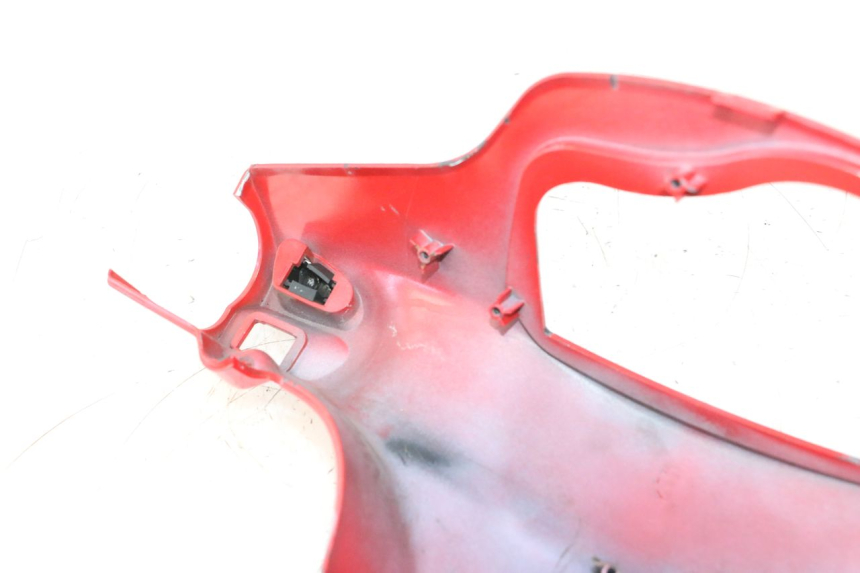 photo de CUBIERTA DE MANILLAR TRASERO. PIAGGIO VESPA S 2T 50 (2007 - 2014) - Primer plano de alta resolución