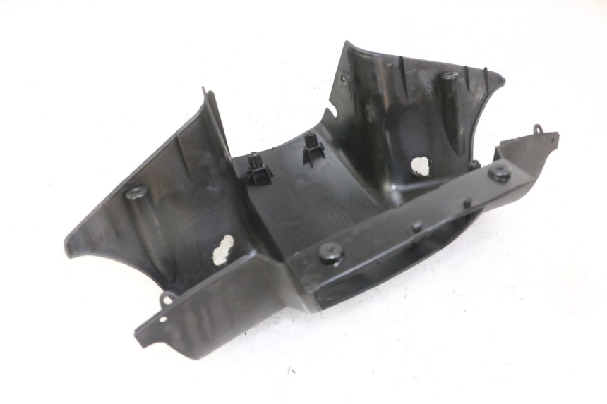 photo de TAPA MANILLAR DELANTERO PEUGEOT VIVACITY NEW 4T 50 (2008 - 2017) - Detalles de los puntos de fijación