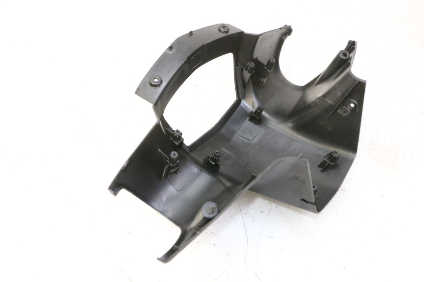 photo de TAPA MANILLAR DELANTERO PEUGEOT VIVACITY NEW 4T 50 (2008 - 2017) - Primer plano técnico