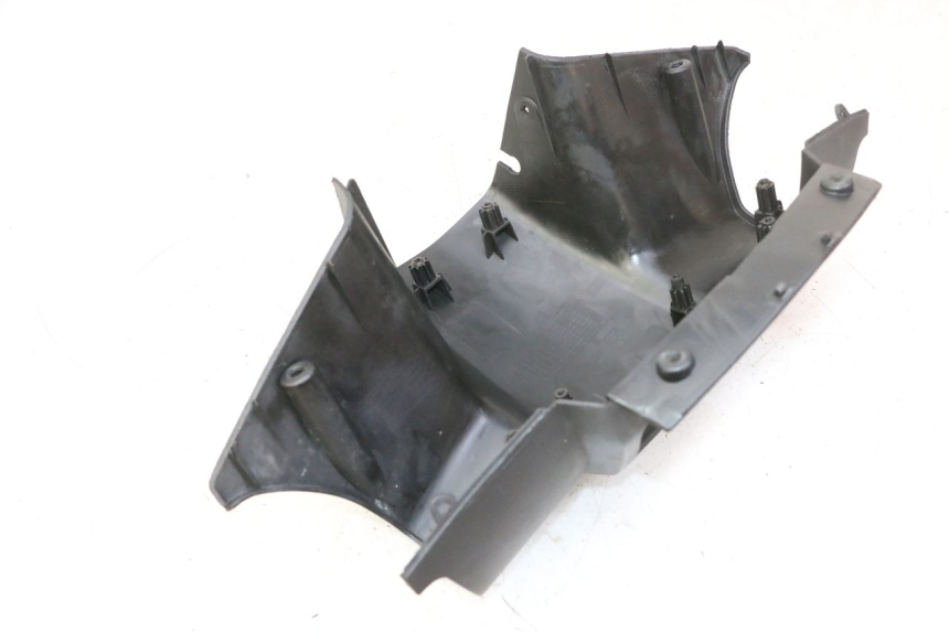 photo de TAPA MANILLAR DELANTERO PEUGEOT VIVACITY NEW 4T 50 (2008 - 2017) - Otra perspectiva