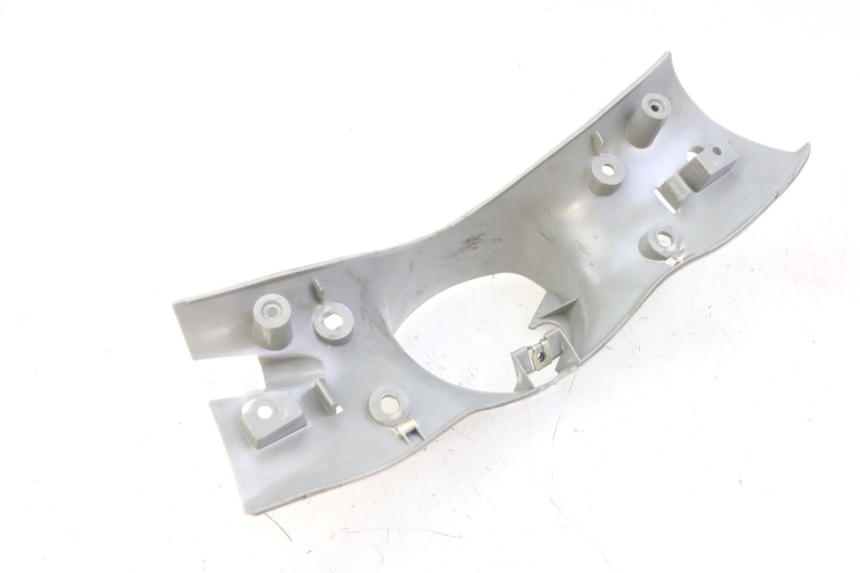 photo de TAPA MANILLAR DELANTERO YAMAHA WHY 50 (1998 - 2000) - Detalle de la pieza