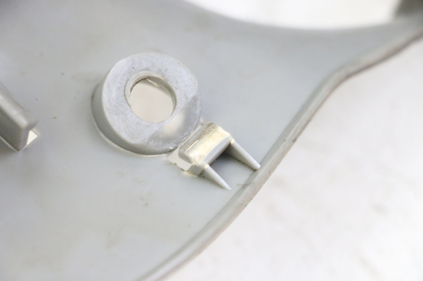 photo de TAPA MANILLAR DELANTERO YAMAHA WHY 50 (1998 - 2000) - Estado de la superficie y material