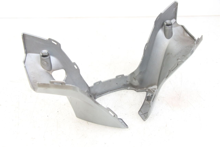 photo de TAPA MANILLAR DELANTERO KYMCO X-CITING XCITING 400 (2014 - 2018) - Primer plano técnico