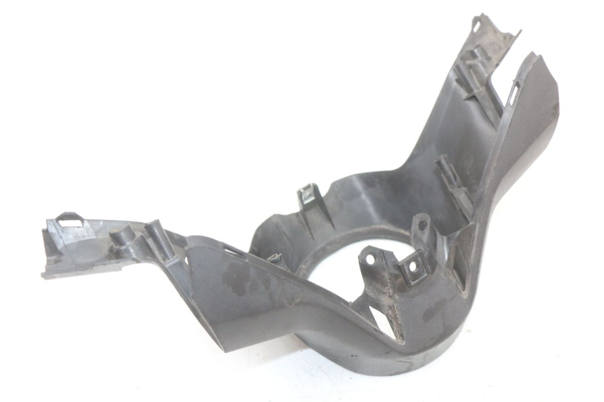 photo de CUBIERTA DE MANILLAR TRASERO YAMAHA XMAX X-MAX ABS 125 (2017 - 2020) - Detalle de la pieza