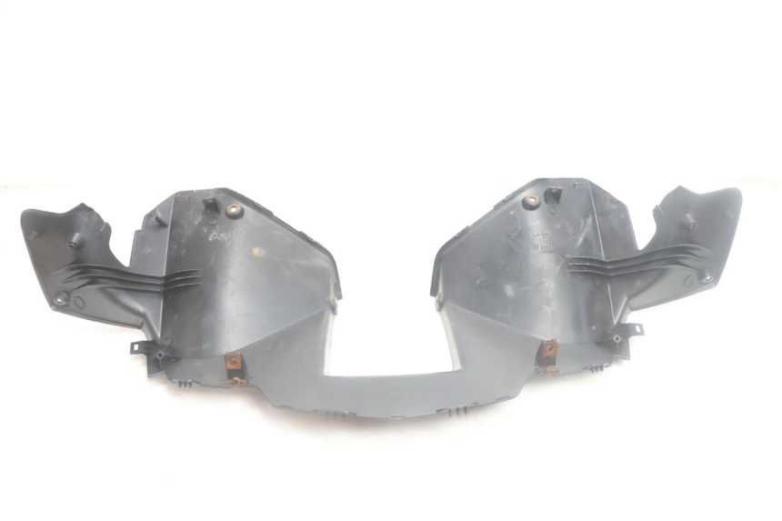 photo de CUBIERTA DEL MANILLAR TRASERO YAMAHA XMAX X-MAX 125 (2006 - 2009) - Otra perspectiva