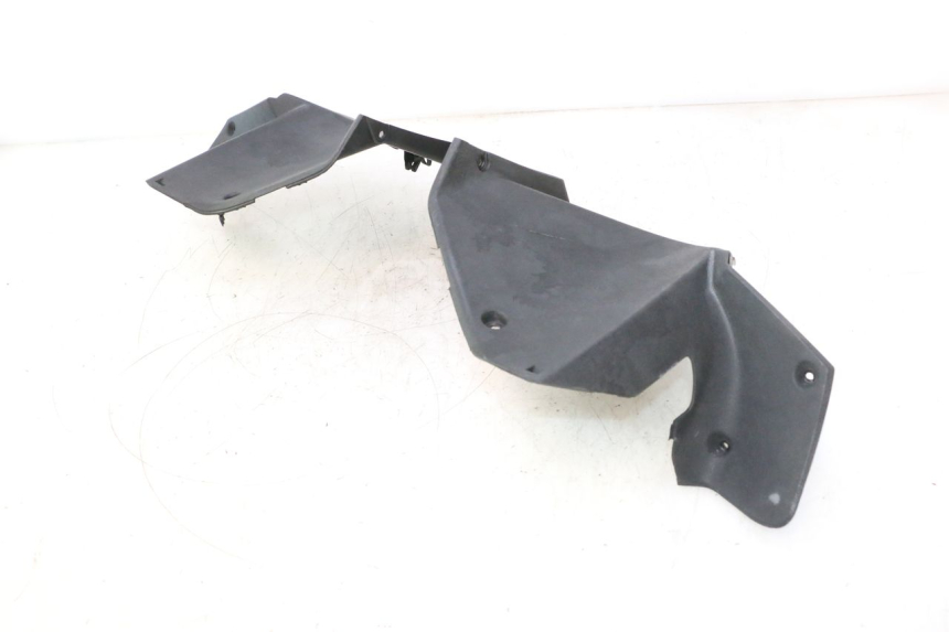 photo de CUBIERTA DEL MANILLAR TRASERO YAMAHA XMAX X-MAX 125 (2006 - 2009) - Detalle de la pieza
