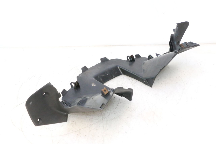photo de CUBIERTA DEL MANILLAR TRASERO YAMAHA XMAX X-MAX 125 (2006 - 2009) - Vista general del producto