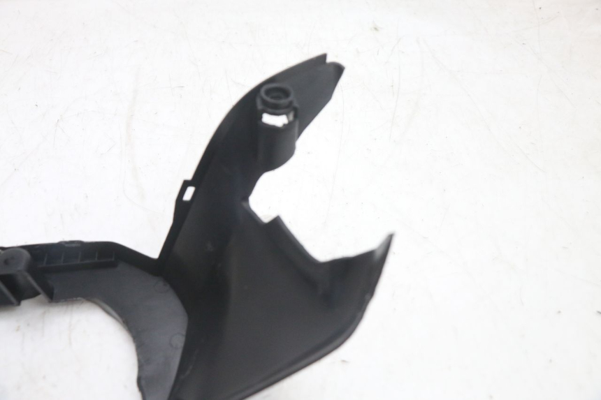photo de TAPA MANILLAR DELANTERO YAMAHA XP T-MAX ABS 500 (2005 - 2005) - Zoom estado de uso