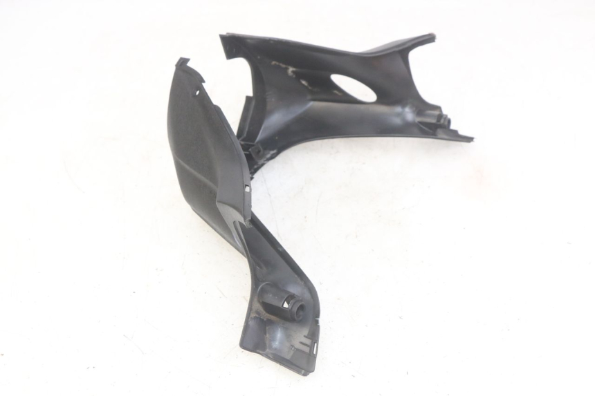 photo de CUBIERTA DE MANILLAR TRASERO YAMAHA YP MAJESTY 400 (2004 - 2008) - Zoom estado de uso