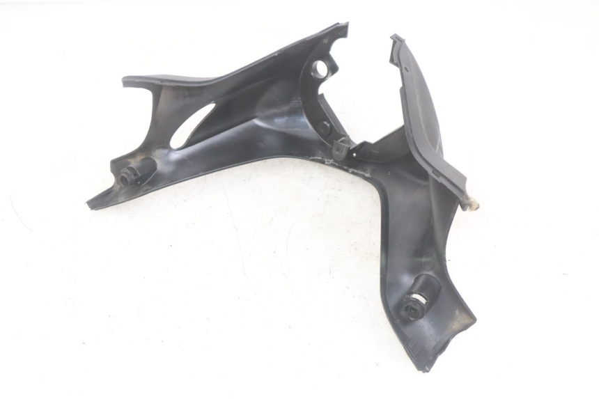 photo de CUBIERTA DE MANILLAR TRASERO YAMAHA YP MAJESTY 400 (2004 - 2008) - Otra perspectiva