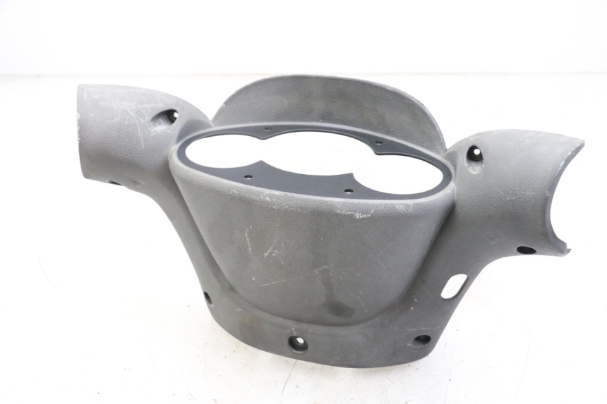 photo de CUBIERTA DE MANILLAR TRASERO YAMAHA YP MAJESTY 125 (2002 - 2006) - Vista principal