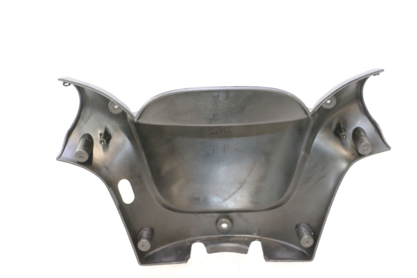 photo de TAPA MANILLAR DELANTERO YAMAHA YP MAJESTY 125 (1998 - 2001) - Primer plano técnico