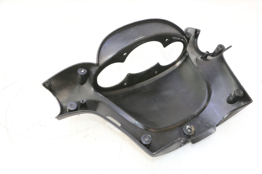 photo de TAPA MANILLAR DELANTERO YAMAHA YP MAJESTY 125 (1998 - 2001) - Otra perspectiva