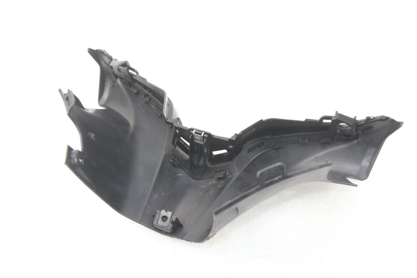 photo de TAPA MANILLAR DELANTERO YAMAHA YP T-MAX TMAX 530 (2017 - 2020) - Detalles de los puntos de fijación