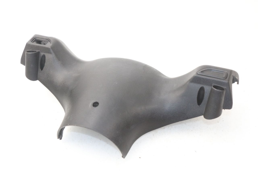 photo de CUBIERTA DE MANILLAR TRASERO PIAGGIO ZIP 2T 50 (2009 - 2019) - Primer plano técnico