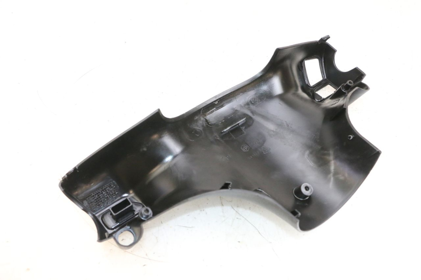 photo de CUBIERTA DE MANILLAR TRASERO PIAGGIO ZIP 2T 50 (2009 - 2019) - Otra perspectiva