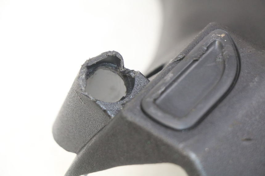 photo de CUBIERTA DE MANILLAR TRASERO PIAGGIO ZIP 4T 50 (2018 - 2020) - Detalle de la pieza