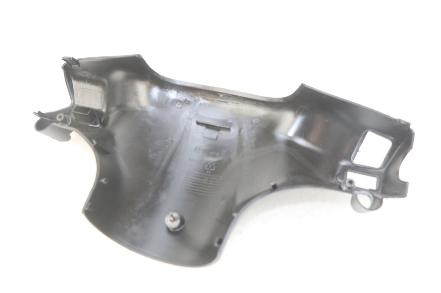 photo de CUBIERTA DE MANILLAR TRASERO PIAGGIO ZIP 4T 50 (2018 - 2020) - Detalles de los puntos de fijación