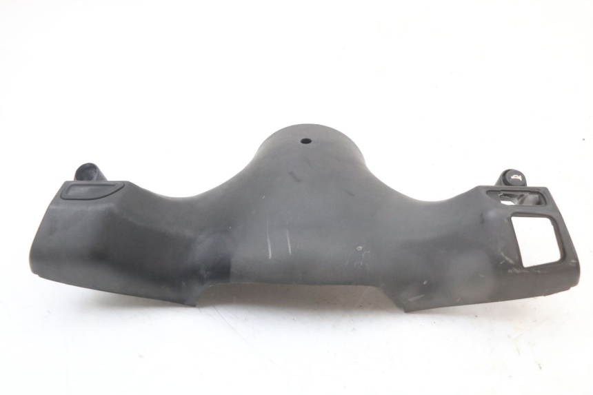 photo de CUBIERTA DE MANILLAR TRASERO PIAGGIO ZIP 4T 50 (2018 - 2020) - Detalles de los puntos de fijación