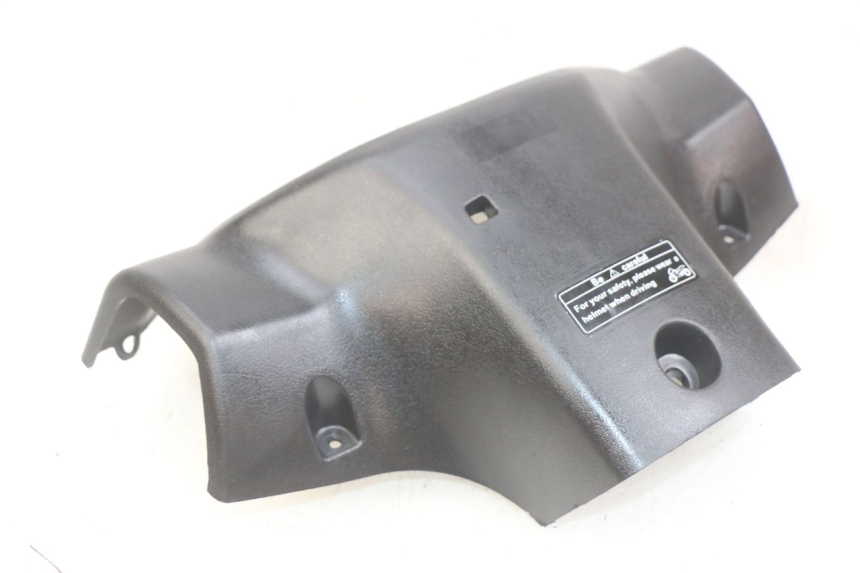photo de CUBIERTA DE MANILLAR TRASERO. UNIVERSAL BIKE ZN50QT-11B 50 (2018 - 2021) - Zoom estado de uso