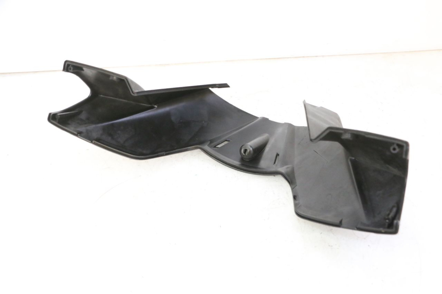 photo de TAPA MANILLAR TRASERO QUADRO 4 4D 350 (2015 - 2018) - Detalle de la pieza