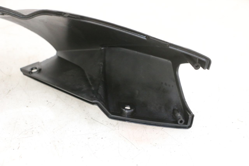 photo de TAPA MANILLAR TRASERO QUADRO 4 4D 350 (2015 - 2018) - Otra perspectiva