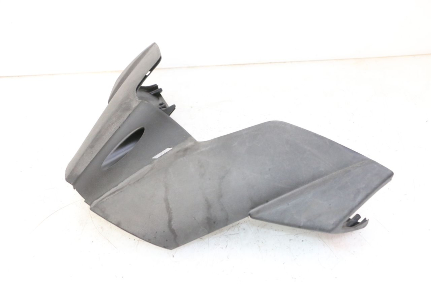 photo de TAPA MANILLAR TRASERO QUADRO 4 4D 350 (2015 - 2018) - Detalles de los puntos de fijación