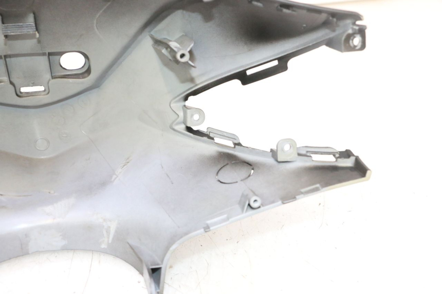 photo de CUBIERTA DEL MANILLAR DELANTERO KYMCO AGILITY 16+ 4T 50 (2018 - 2023) - Marcados y referencias originales