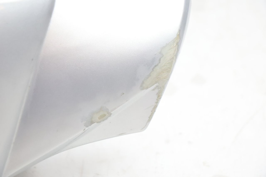 photo de TAPA MANILLAR TRASERO KYMCO AGILITY 4T 50 (2005 - 2018) - Primer plano técnico