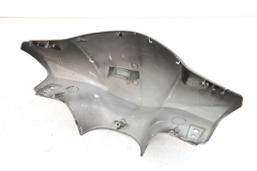 photo de TAPA MANILLAR TRASERO KYMCO AGILITY PREMIUM 50 (2007 - 2010) - Estado de la superficie y material