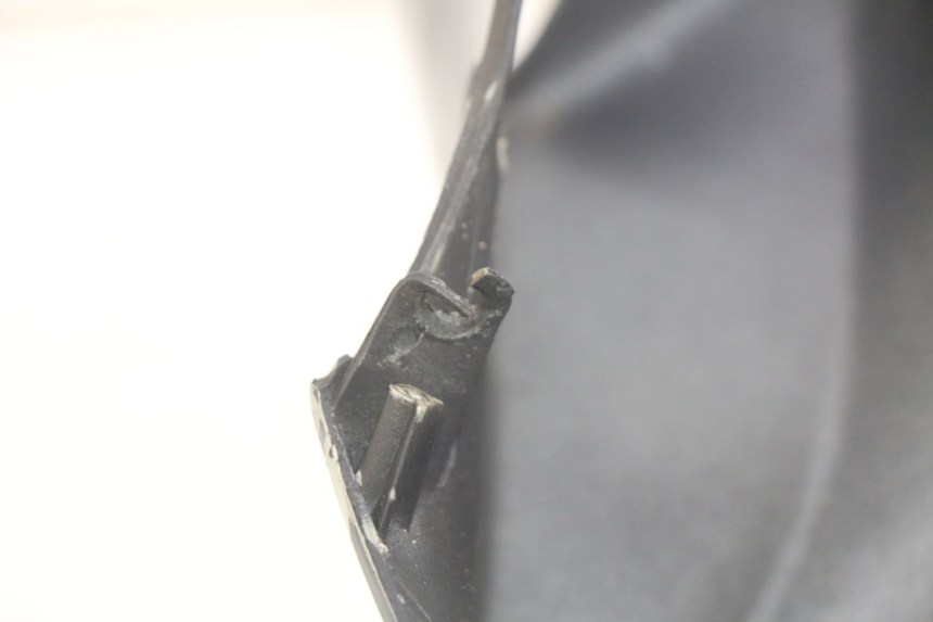 photo de CUBIERTA DEL MANILLAR DELANTERO PIAGGIO BEVERLY 125 (2010 - 2015) - Zoom estado de uso