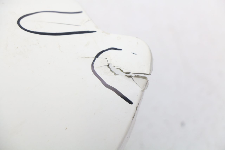 photo de TAPA MANILLAR TRASERO PGO BIG MAX 50 (2001 - 2009) - Marcados y referencias originales