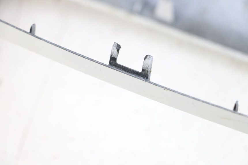 photo de CUBIERTA DEL MANILLAR DELANTERO MBK BOOSTER SPIRIT 50 (2004 - 2017) - Vista general del producto